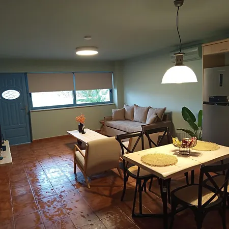 Steliosdimitra Seafront In Kantia